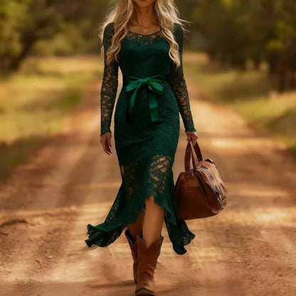 Elegancka Sukienka z Koronką i Rozcięciem Syrenki